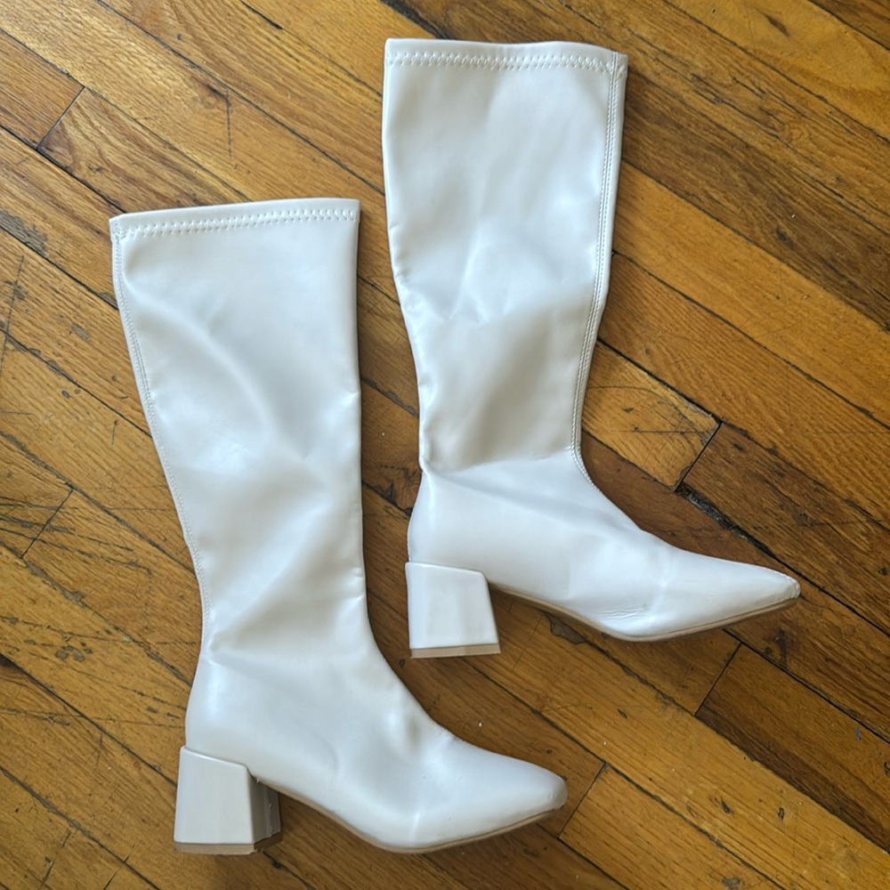 Cream/White Long Sock Boots